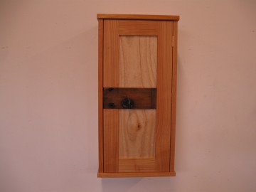 hangkast met oud slot