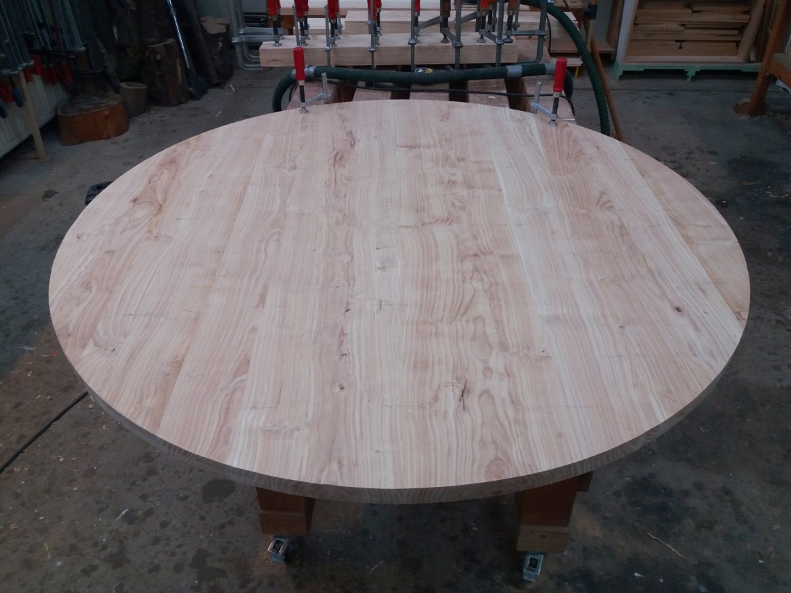 buitentafel van valse christusdoorn hout
